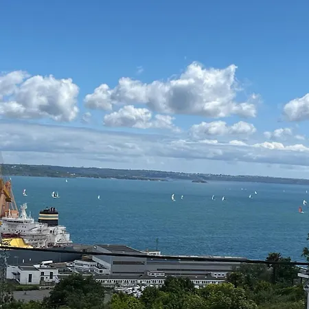 Holiday home Maison Vue Avec Terrasse Brest