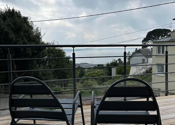 Maison Vue Avec Terrasse