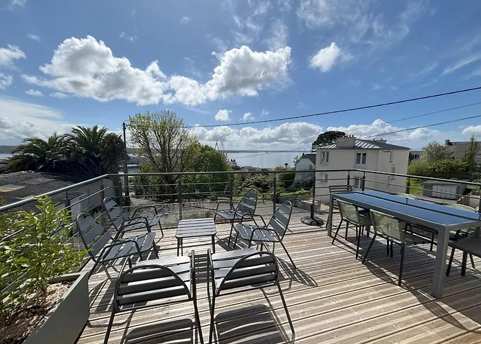 Maison Vue Avec Terrasse